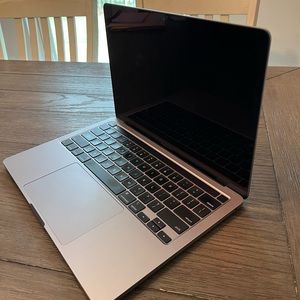 MacBook Pro 13” 2020
